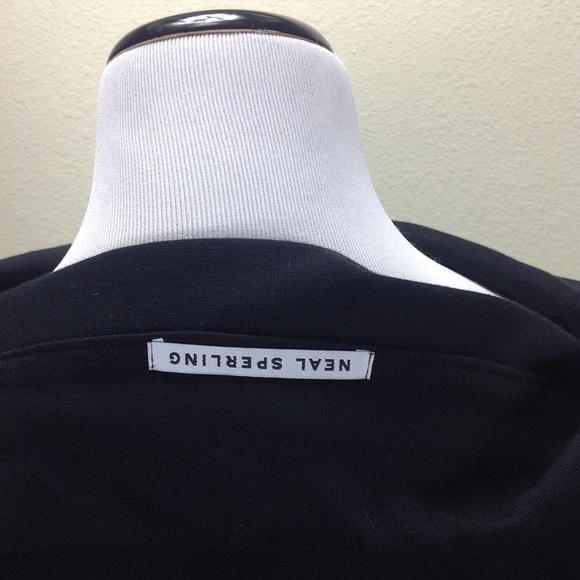 Urban Outfitters Black Sweater W/ 3/4 Sleeves - Picture 5 of 7